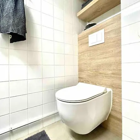 Iso Luksushuoneisto Forssan Kattojen Yllae Apartment