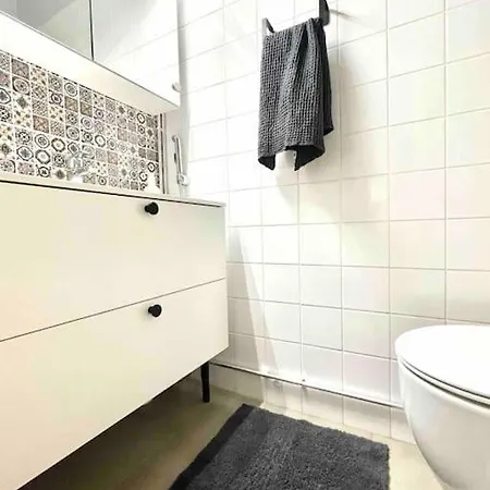Iso Luksushuoneisto Forssan Kattojen Yllae